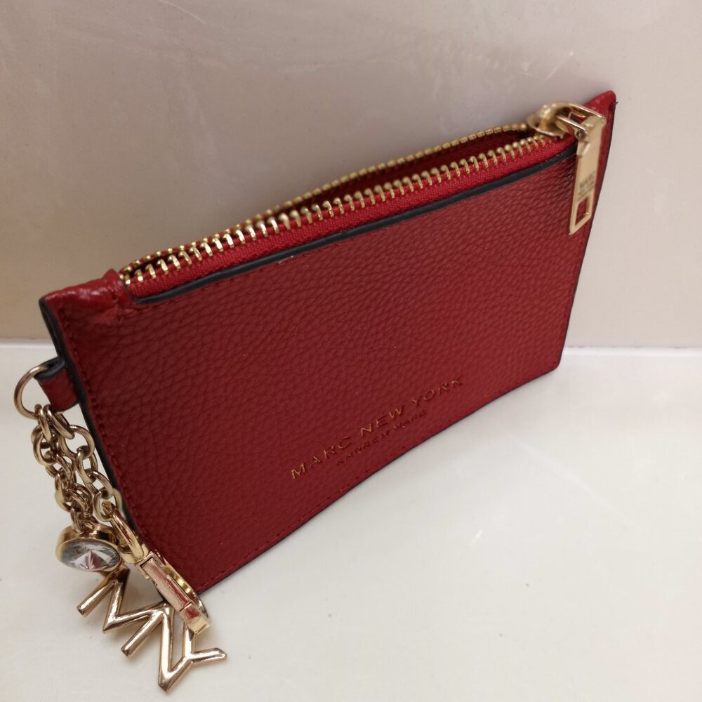 NWOT ANDREW MARC NY Leather Zipper Coin Purse/Wallet or ID Pouch & Keychain 4x6"